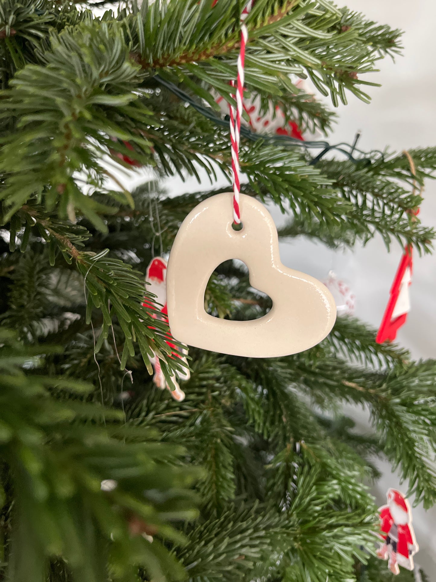 DÉCORATION A SUSPENDRE Coeur ajouré